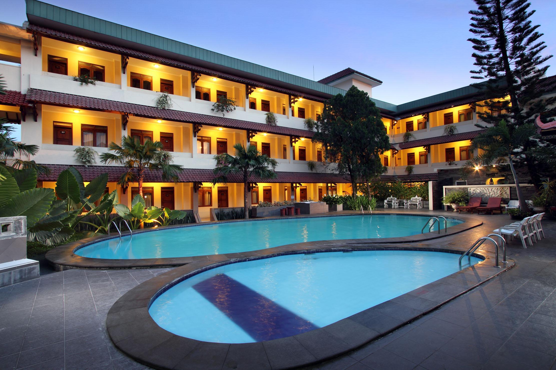 Cakra Kembang Hotel Kejayan Экстерьер фото