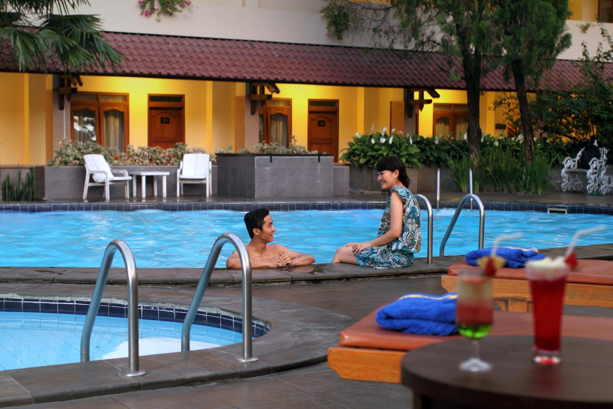 Cakra Kembang Hotel Kejayan Экстерьер фото