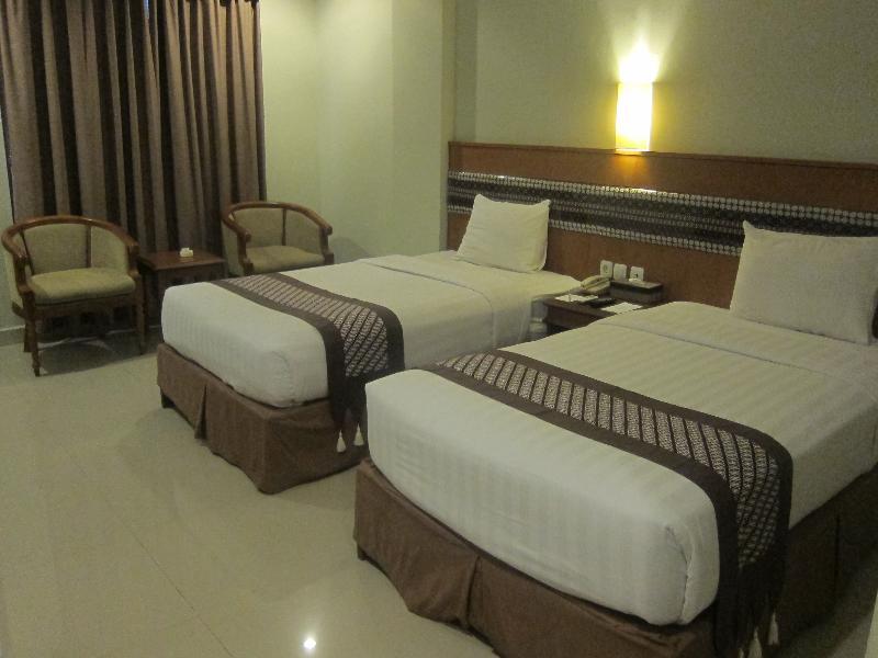 Cakra Kembang Hotel Kejayan Экстерьер фото