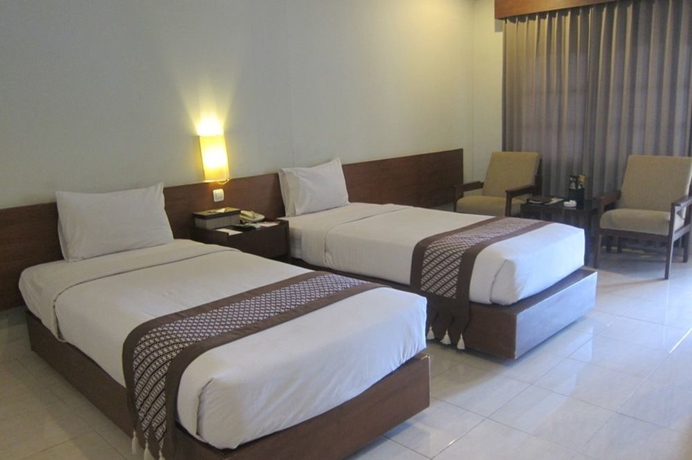 Cakra Kembang Hotel Kejayan Экстерьер фото